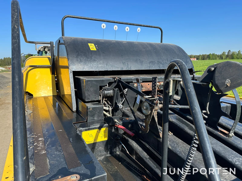 Fyrkantspress New Holland BB 9060 Cropcutter
