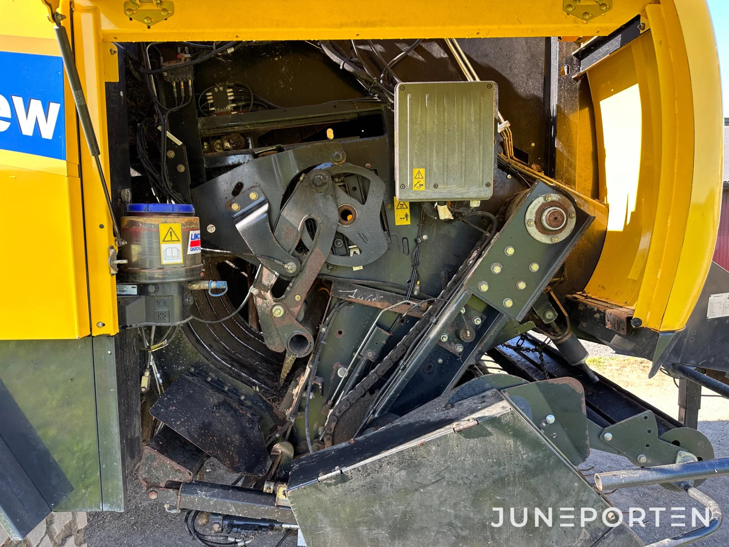 Fyrkantspress New Holland BB 9060 Cropcutter