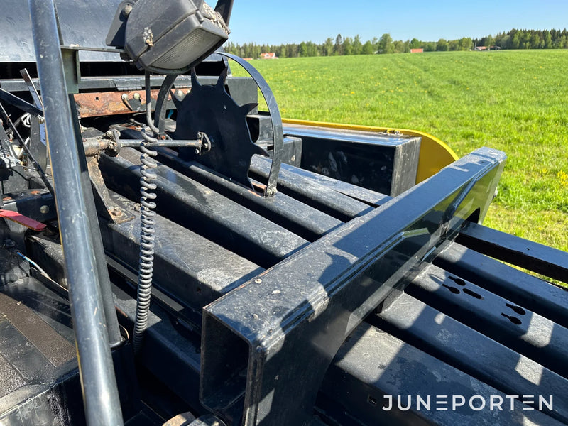 Fyrkantspress New Holland BB 9060 Cropcutter