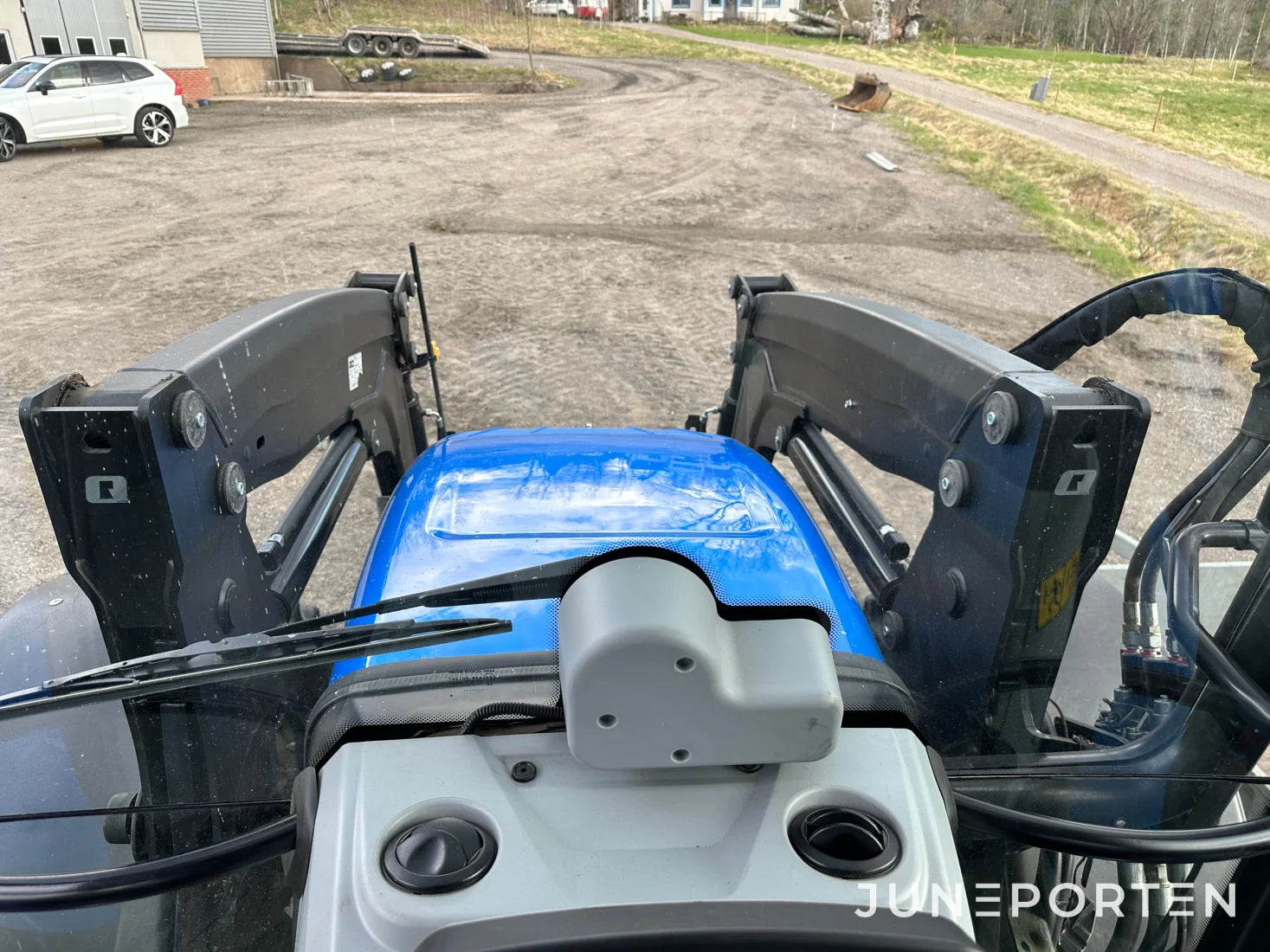 New Holland T5.115 med lastare