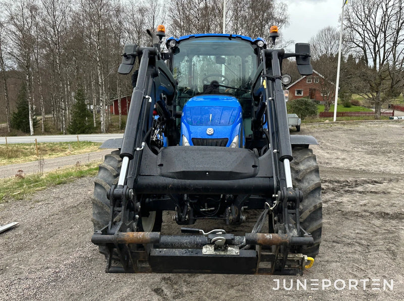 New Holland T5.115 med lastare