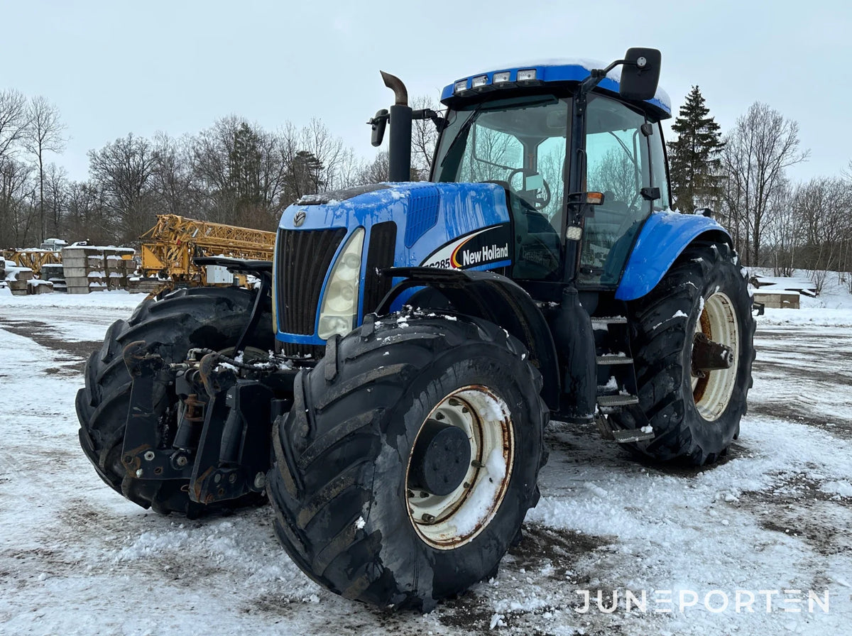 New Holland TG 285 med frontlyft