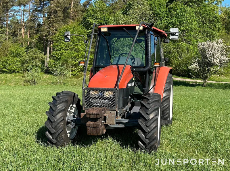 Skogsutrustad New Holland TL80 4WD