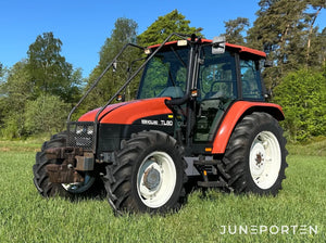 Skogsutrustad New Holland TL80 4WD