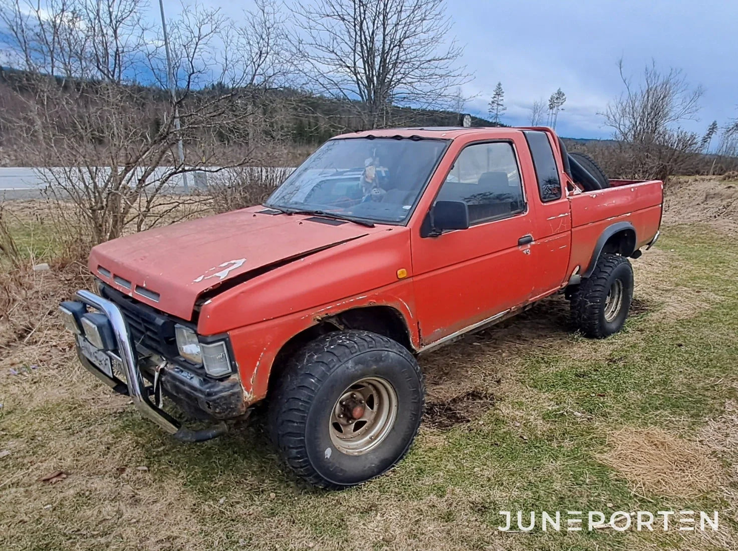 A-traktor Nissan King Cab D21 4WD