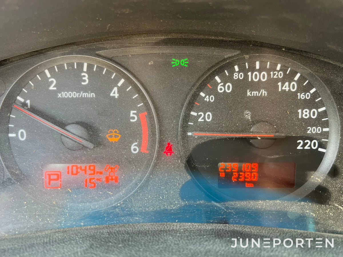 Nissan Navara 2.5 dCi 4X4