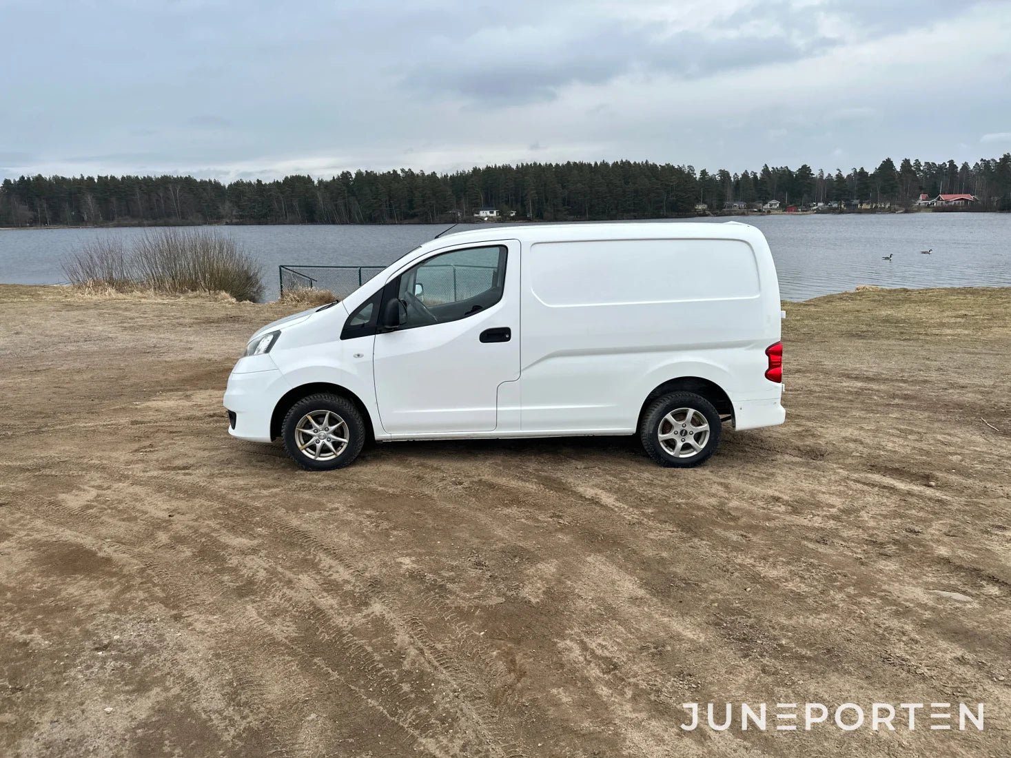 Nissan NV 200