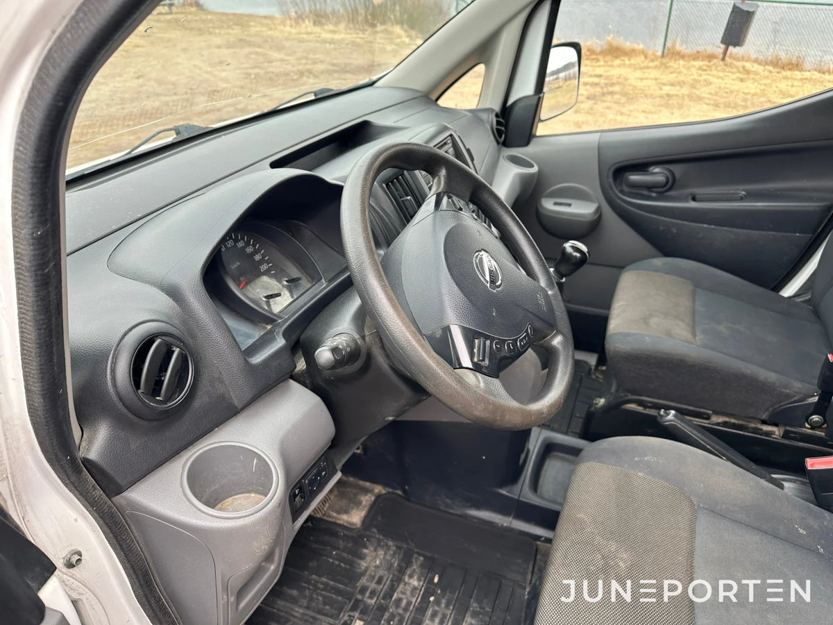 Nissan NV 200