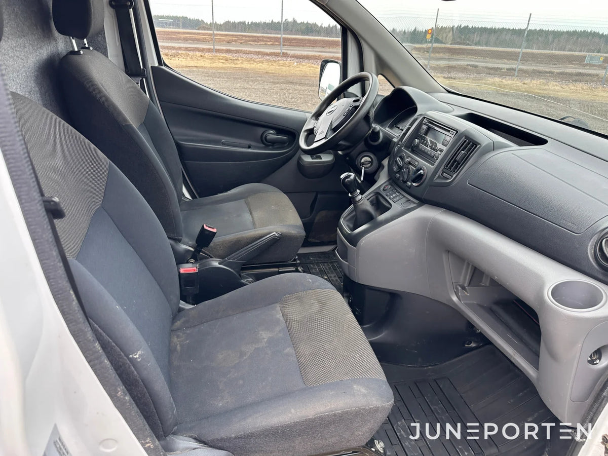 Nissan NV 200