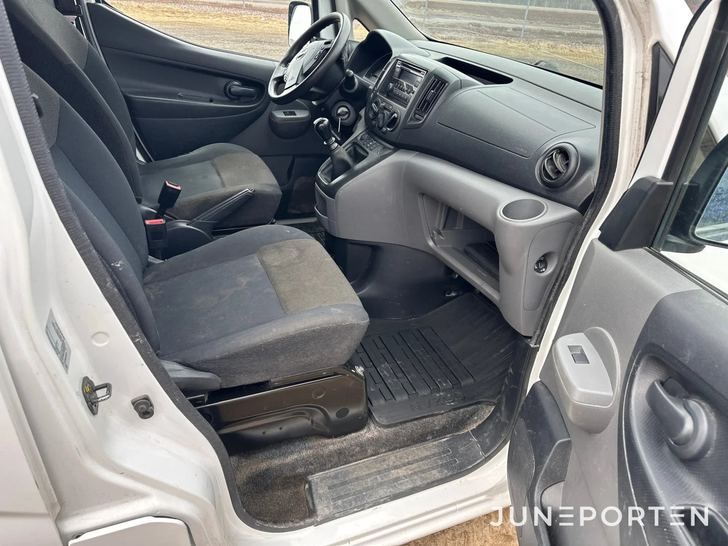 Nissan NV 200