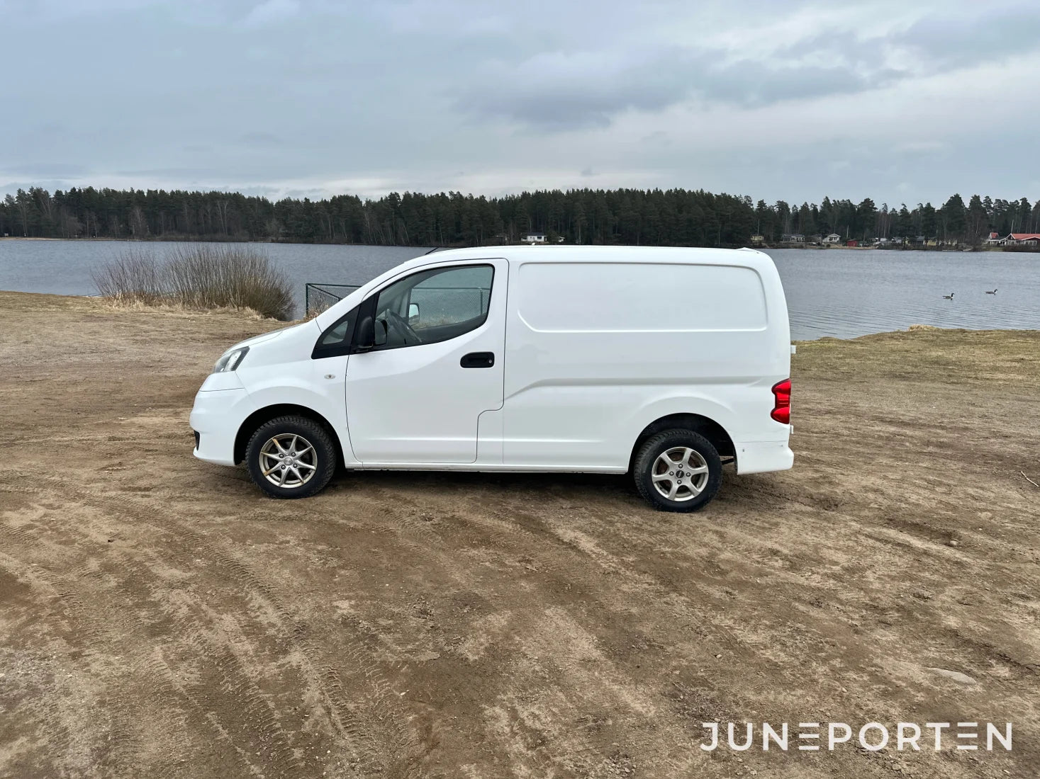 Nissan NV 200