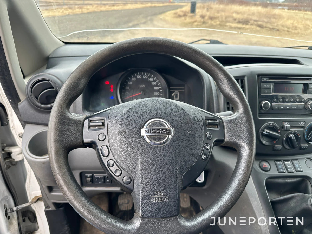 Nissan NV 200