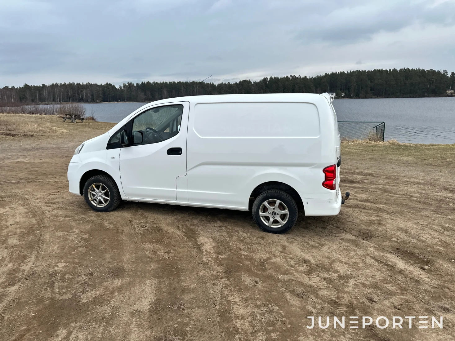 Nissan NV 200