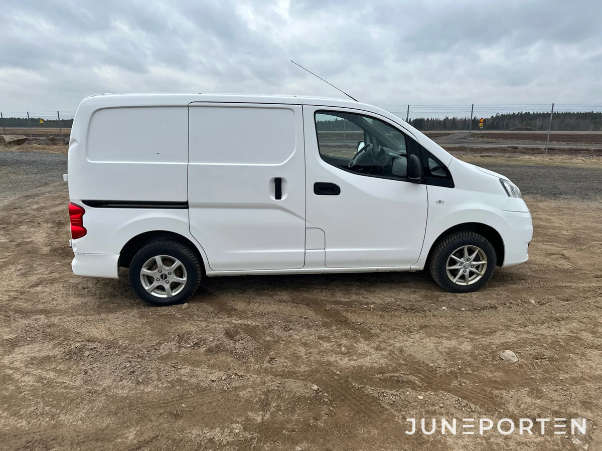 Nissan NV 200