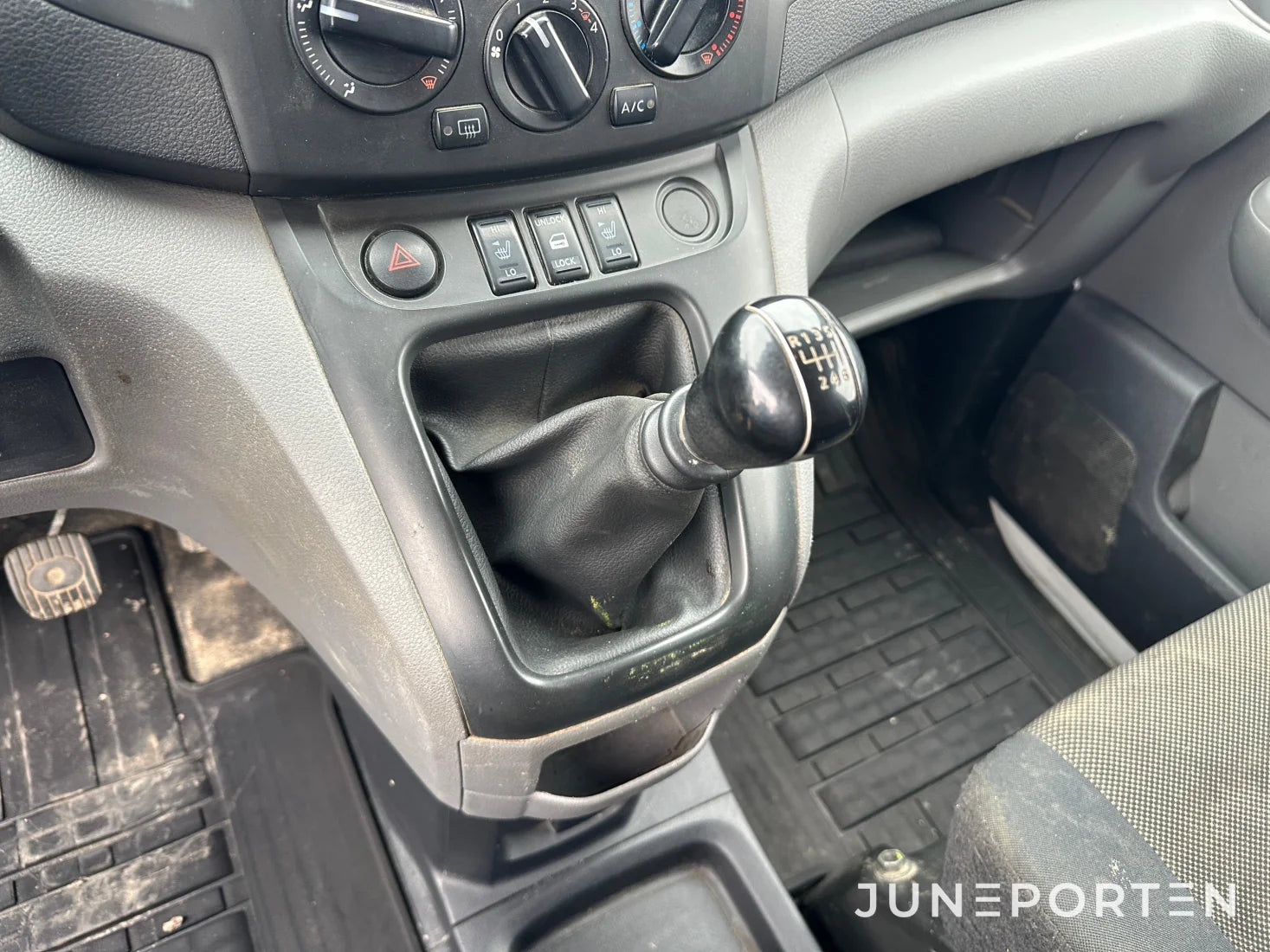 Nissan NV 200