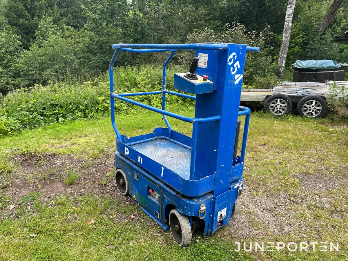 Plattformslyft UpRight TM12