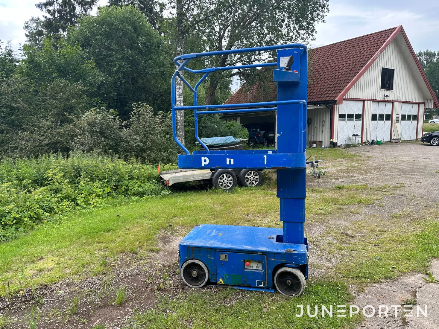 Plattformslyft UpRight TM12
