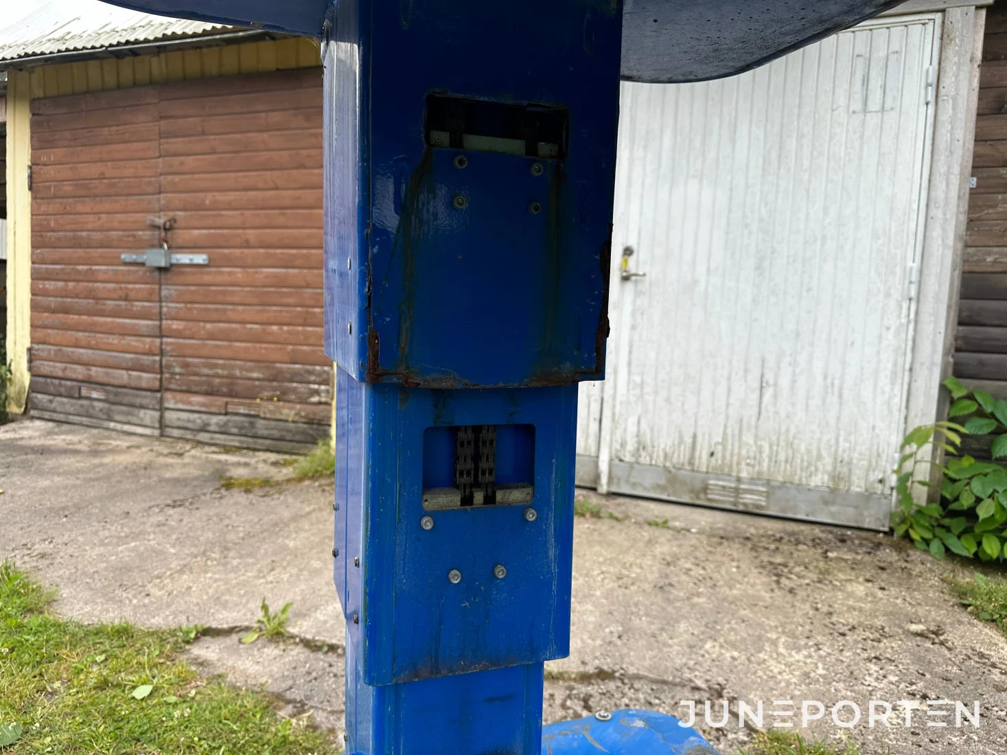 Plattformslyft UpRight TM12