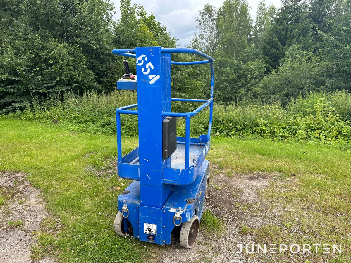 Plattformslyft UpRight TM12