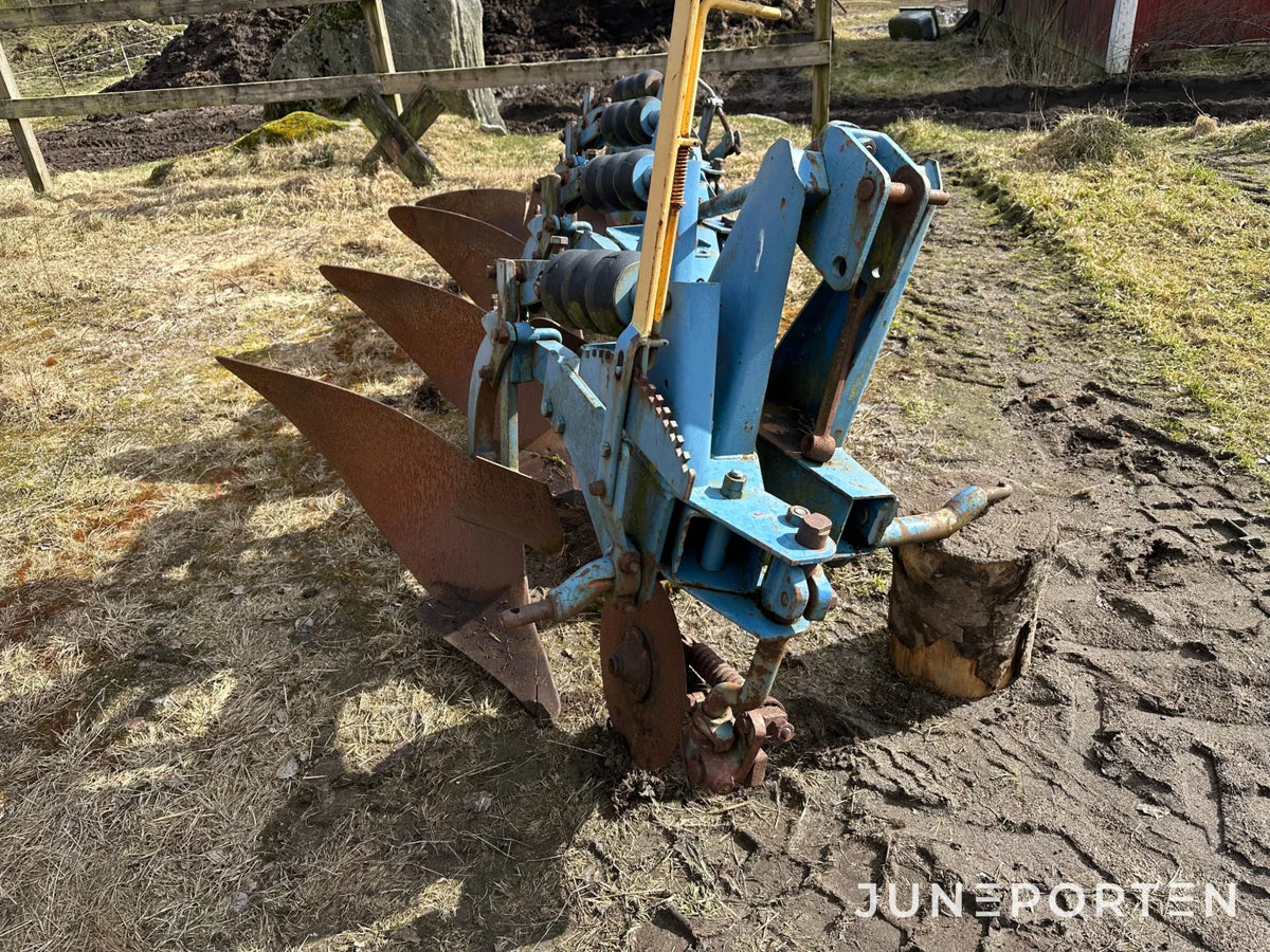 4-skärig tegplog Överum