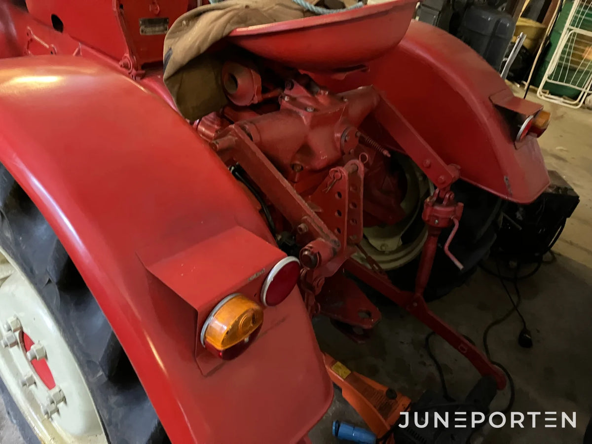 Traktor Porsche Junior