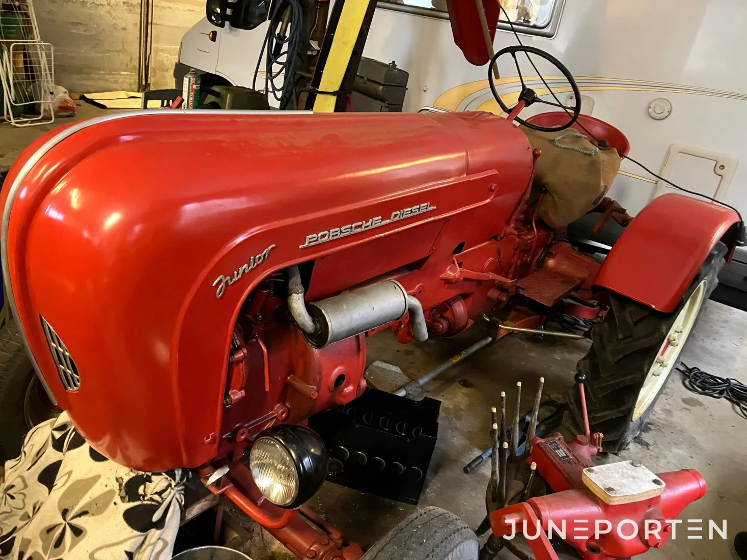 Traktor Porsche Junior