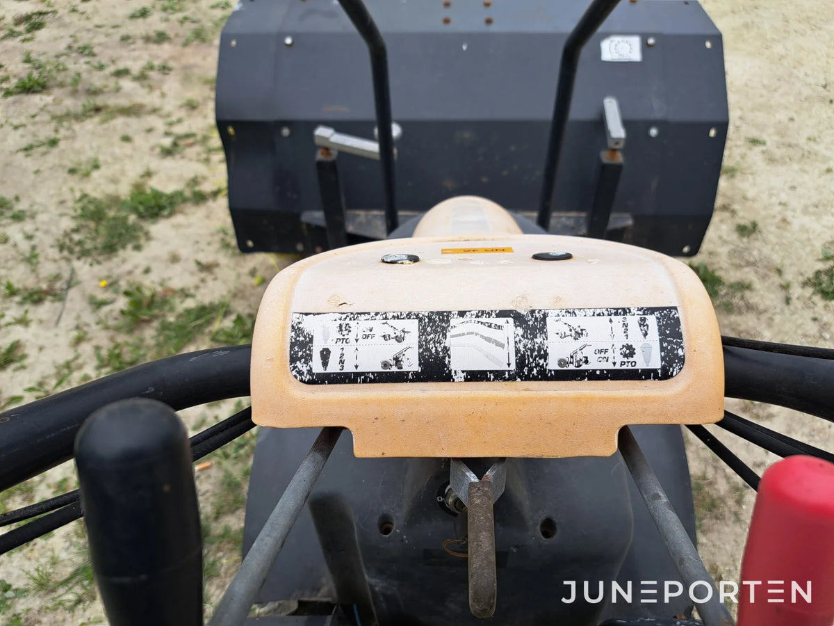 Pto-traktor / kompakttraktor Bernards RCMF16-1