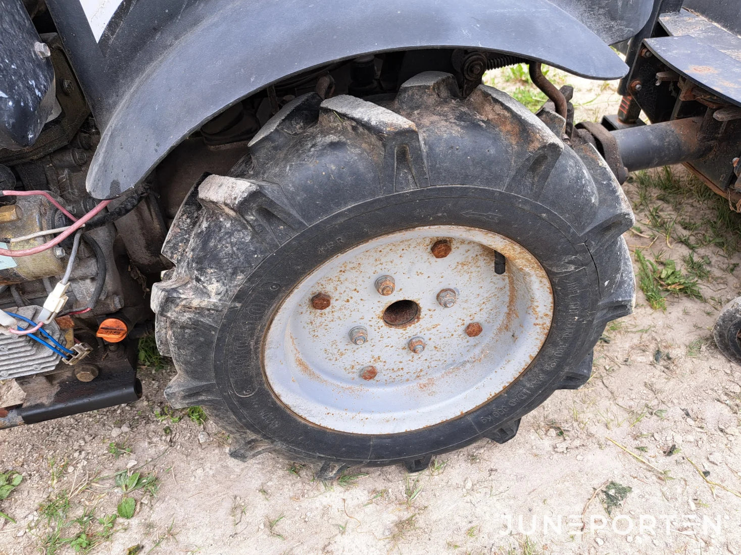 Pto-traktor / kompakttraktor Bernards RCMF16-1