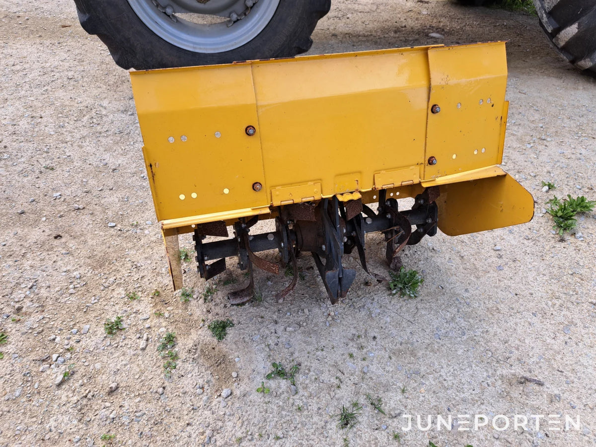 Pto-traktor / kompakttraktor Bernards RCMF16-1