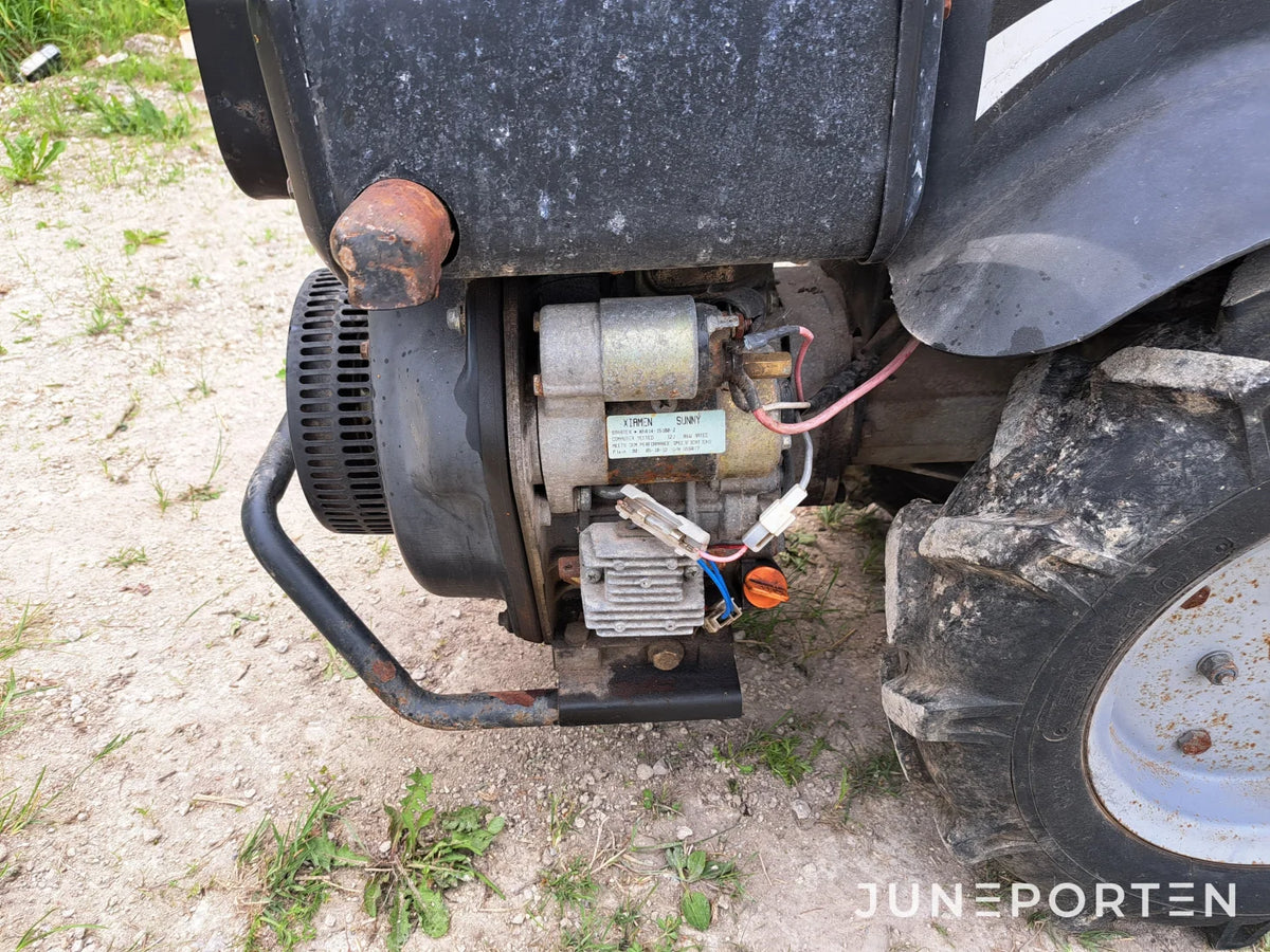 Pto-traktor / kompakttraktor Bernards RCMF16-1
