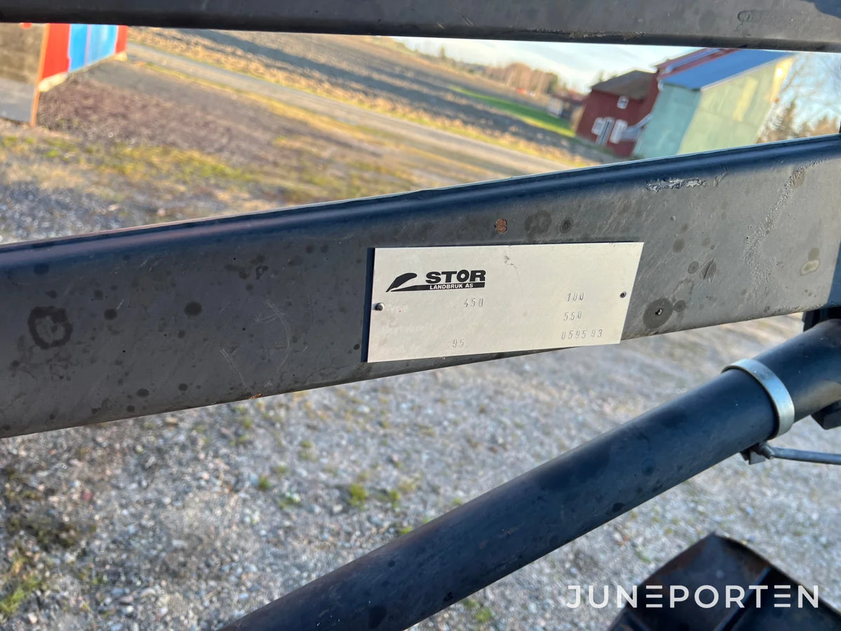 Redskapsbärare / Minitraktor Kubota ST-30