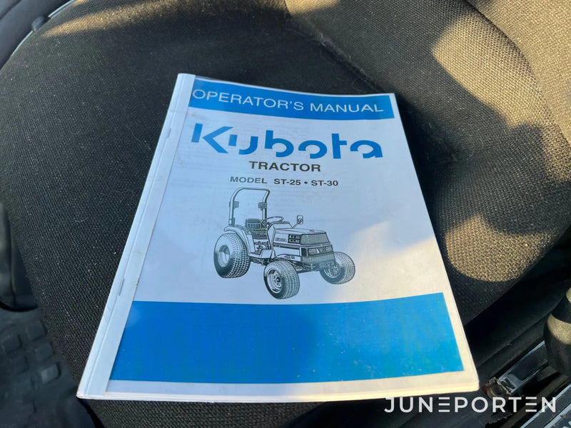 Redskapsbärare / Minitraktor Kubota ST-30