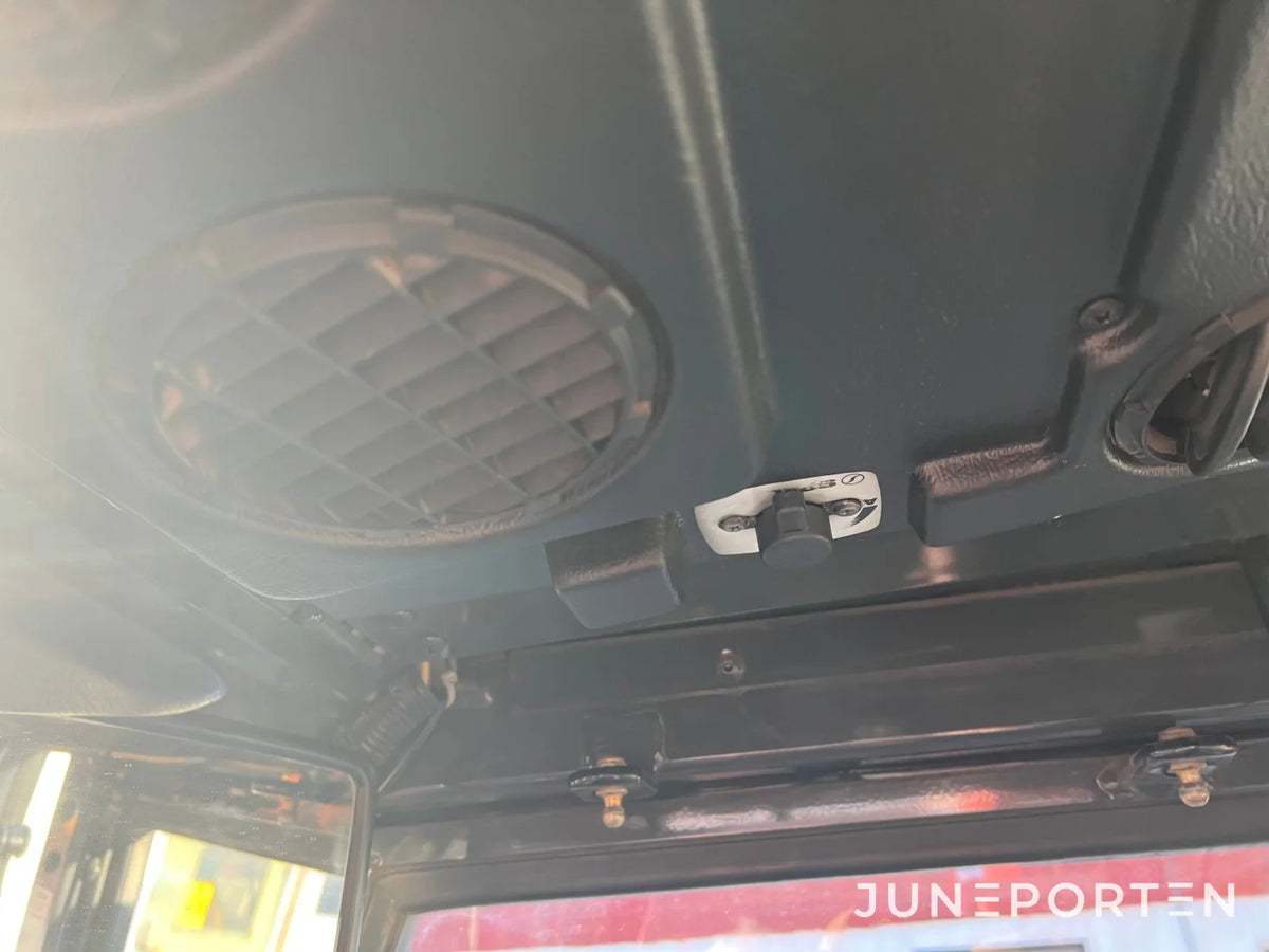 Redskapsbärare / Minitraktor Kubota ST-30