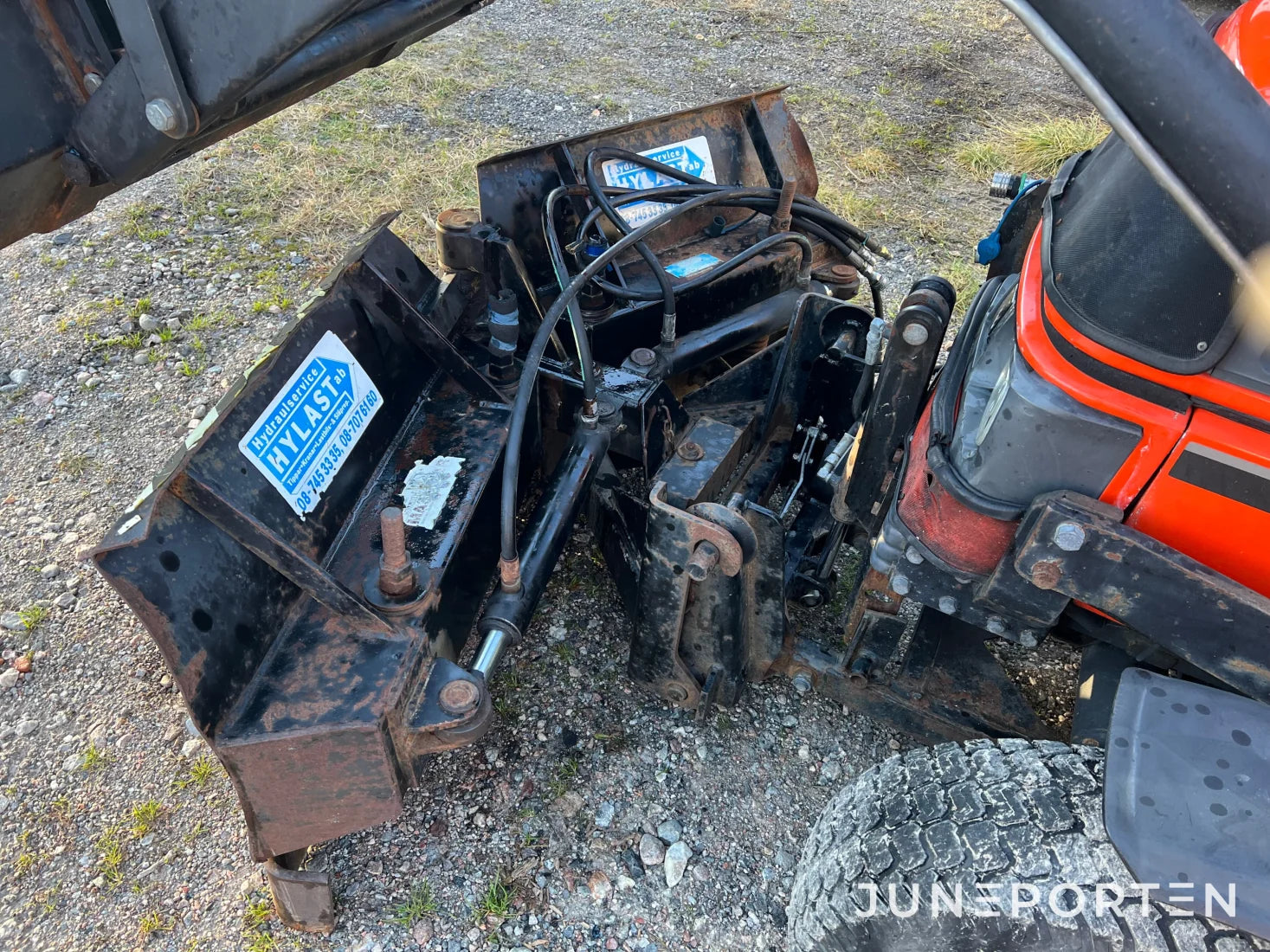 Redskapsbärare / Minitraktor Kubota ST-30