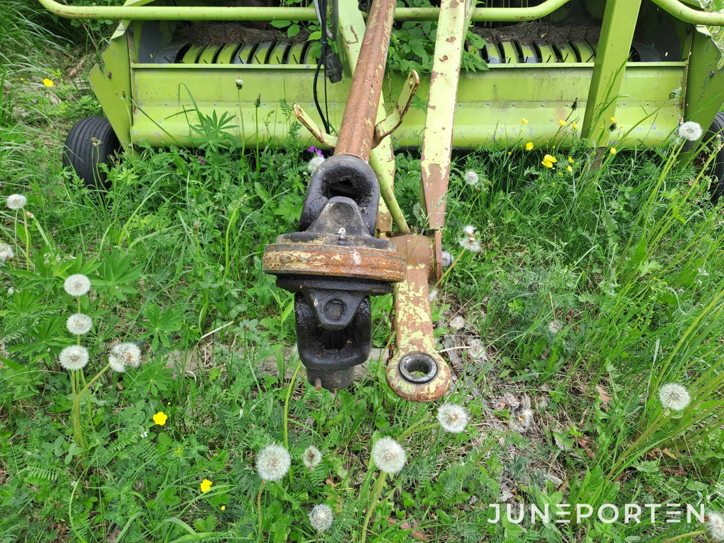 Rundbalspress Claas Rollant 46
