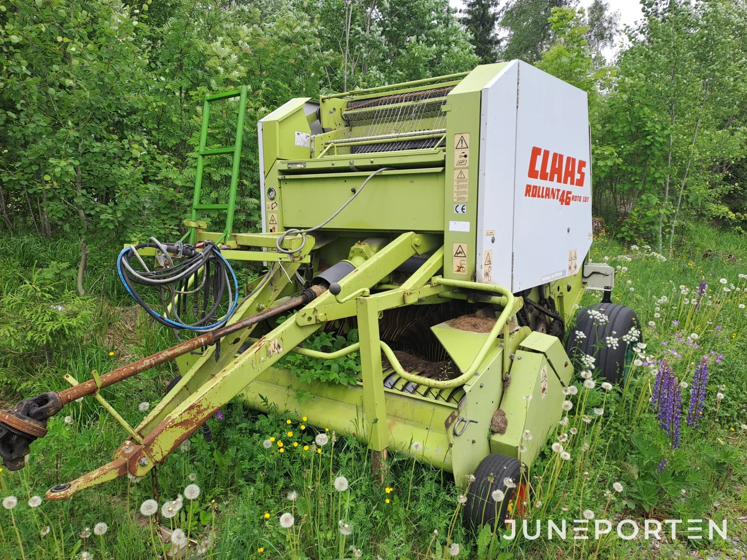 Rundbalspress Claas Rollant 46