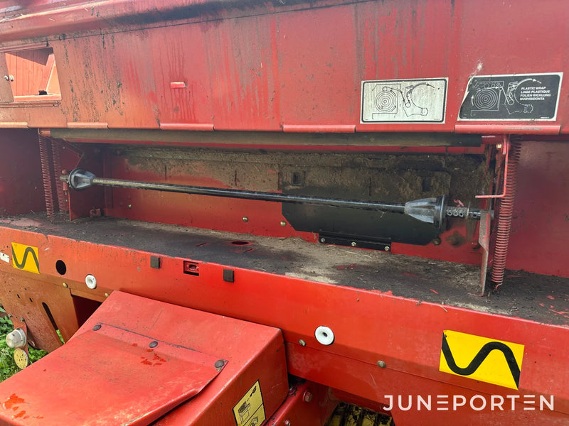 Rundbalspress New Holland 650