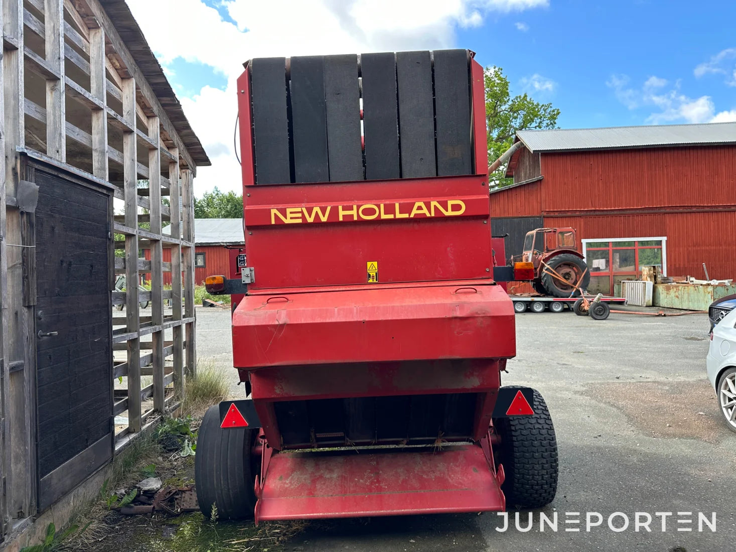 Rundbalspress New Holland 654