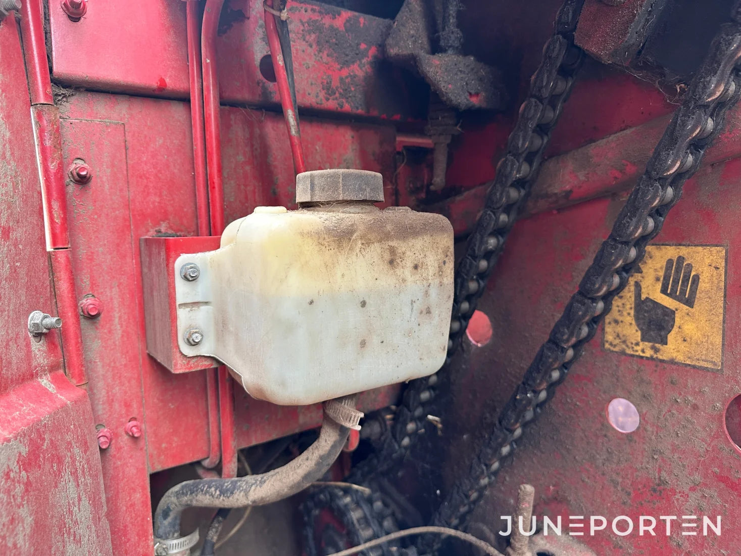Rundbalspress New Holland 654