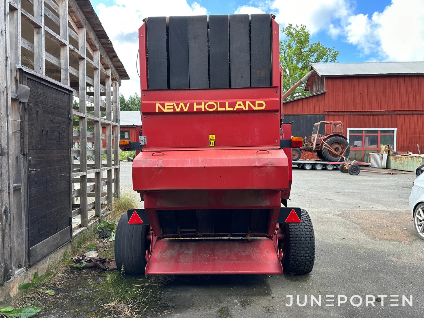 Rundbalspress New Holland 654