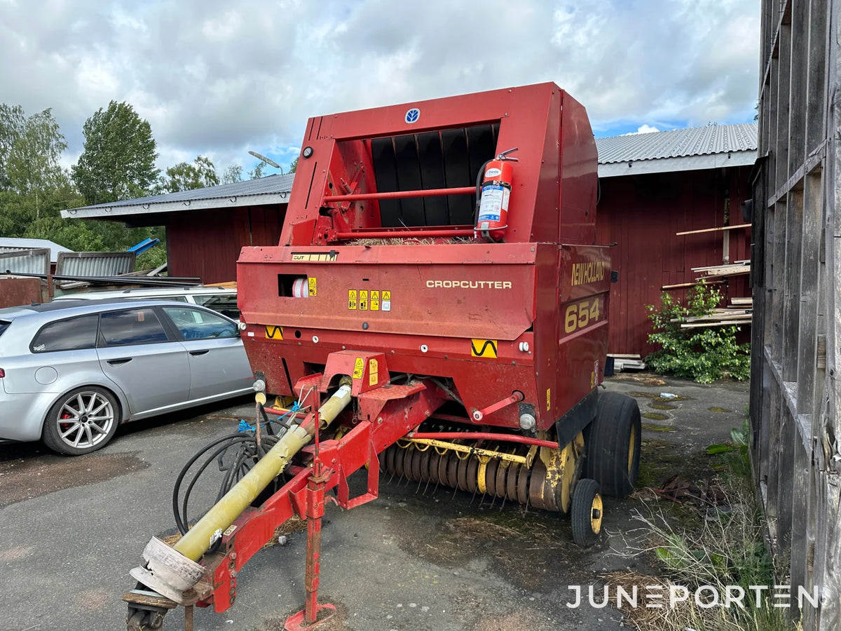 Rundbalspress New Holland 654