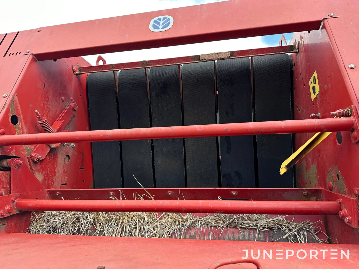 Rundbalspress New Holland 654