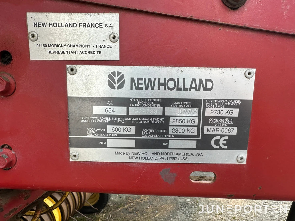 Rundbalspress New Holland 654