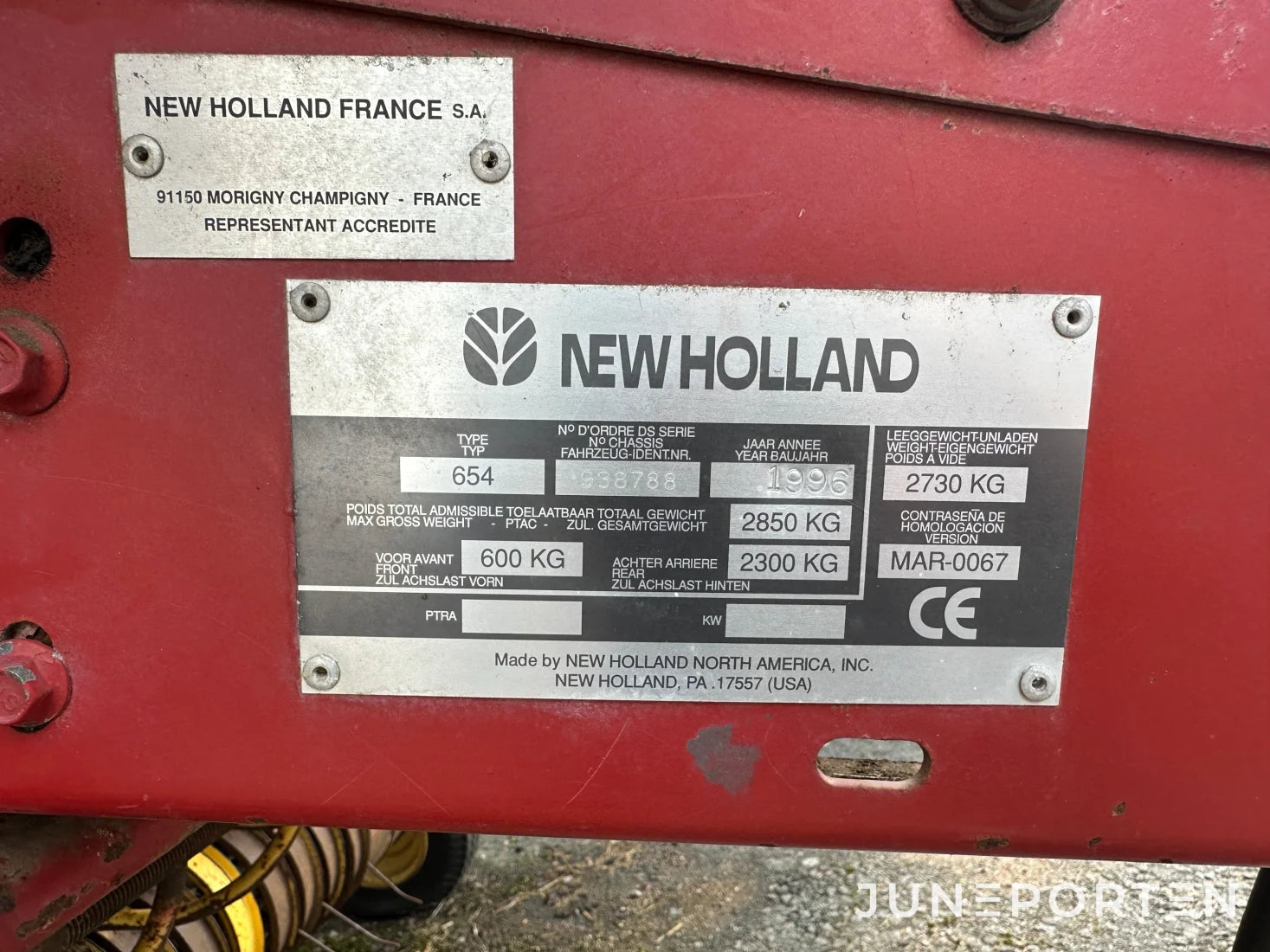 Rundbalspress New Holland 654