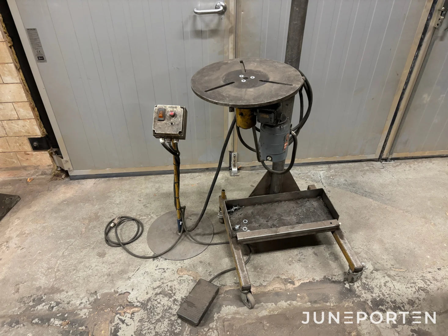 Rundmatningsbord för svetsning