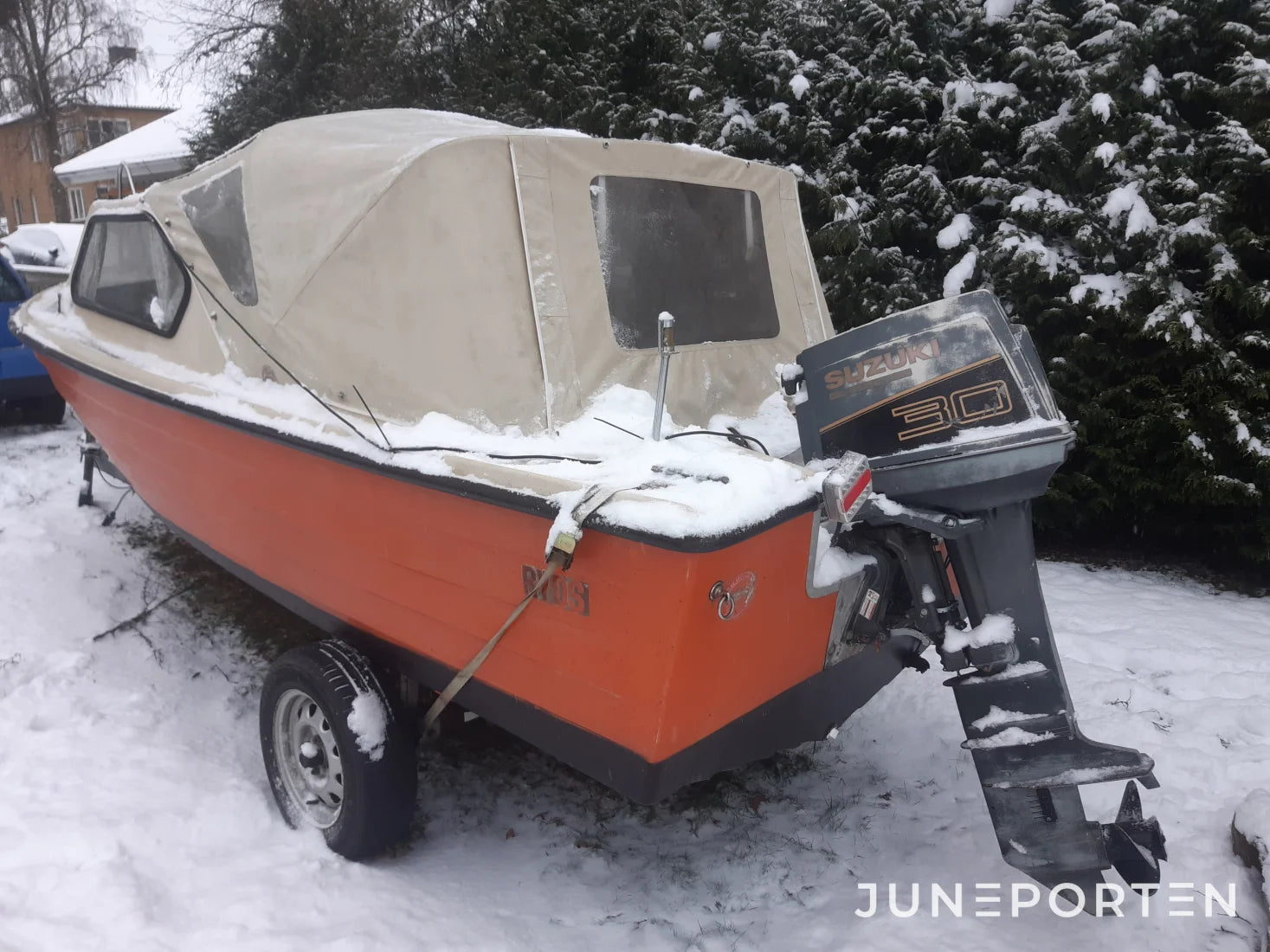 Ryds 1047 med Suzuki 30hk