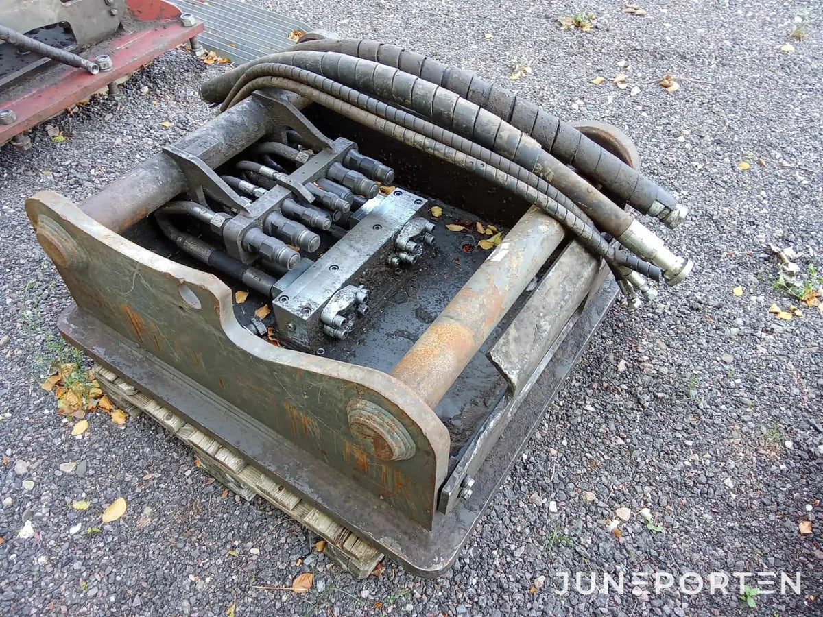 S90 fäste med Oil Quick