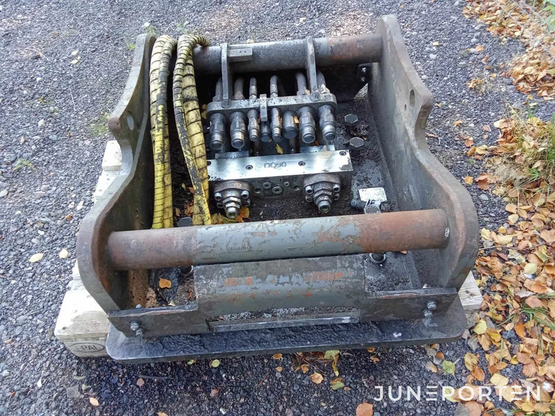 S90 Snabbfäste med OilQuick system