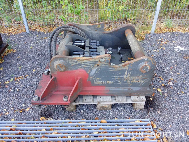 S90 snabbfäste med OilQuick system