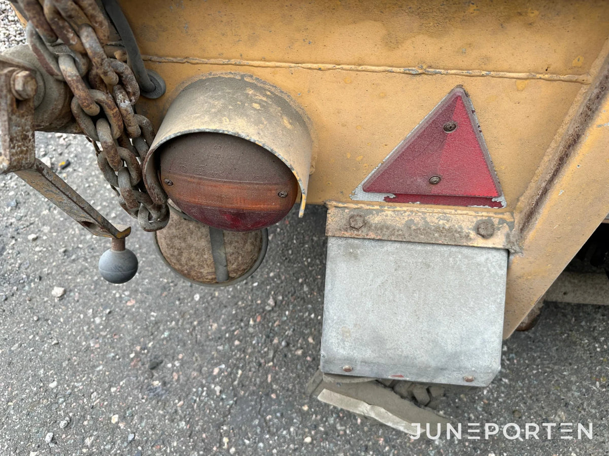Sandspridare Falköping B8